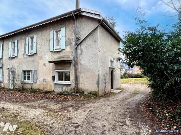 À vendre à VOIRON – Appartement T5 plein de charme avec superbe pièce de vie – 