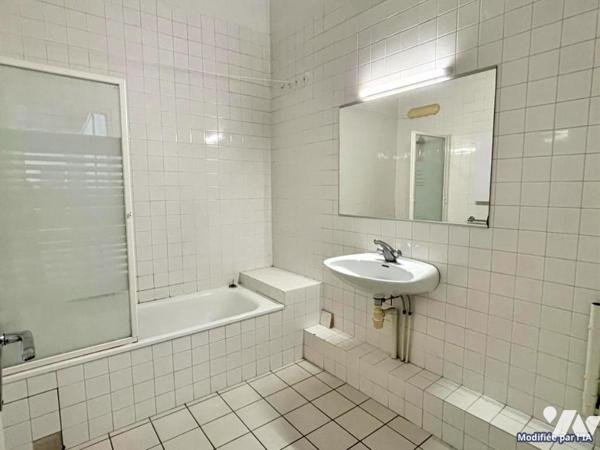 À vendre à VOIRON – Appartement T5 plein de charme avec superbe pièce de vie – 