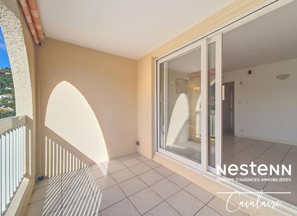 Appartement 2 pièces sur Cavalaire - résidence avec piscine - 2 stationnements et un garage