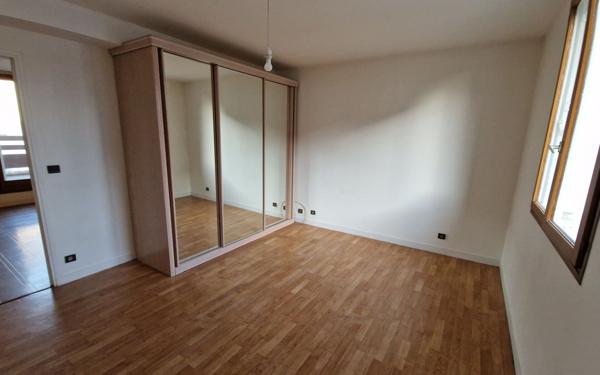 Appartement à vendre    2 pièces •  Coulommiers
