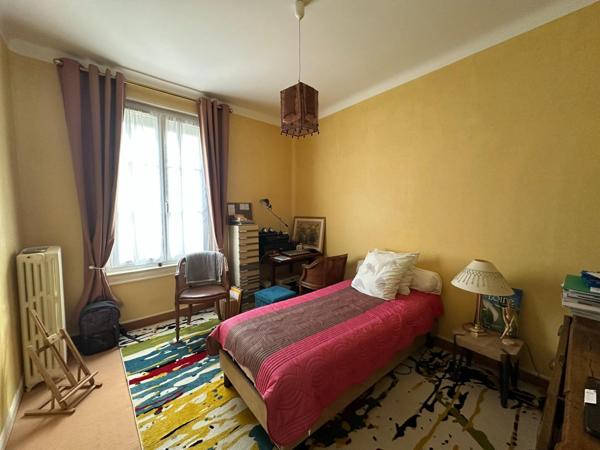 Appartement centre ville Gien, 3 pièces, 2 chambres, 98 m²