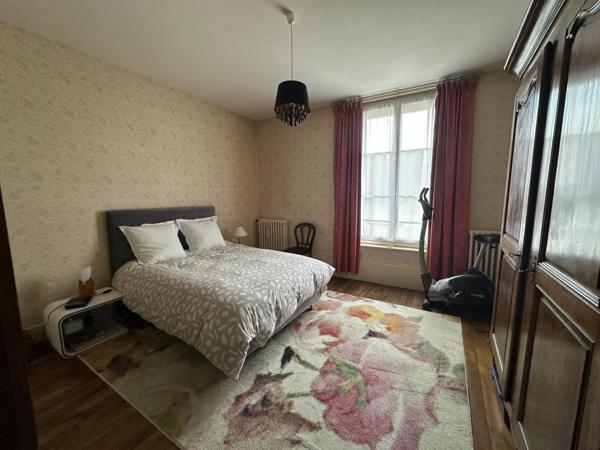 Appartement centre ville Gien, 3 pièces, 2 chambres, 98 m²