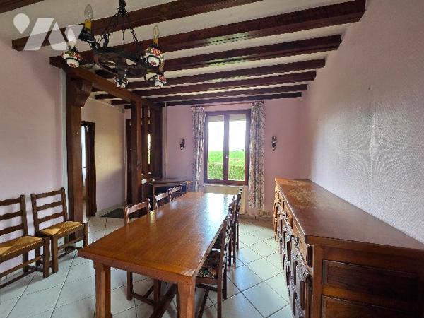 5 kms d'YVETOT, maison  d'~89 m² sur ~400m² de terrain, trois chambres, un garage.