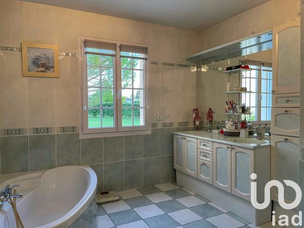 House for sale 6 rooms 145 m² Garat