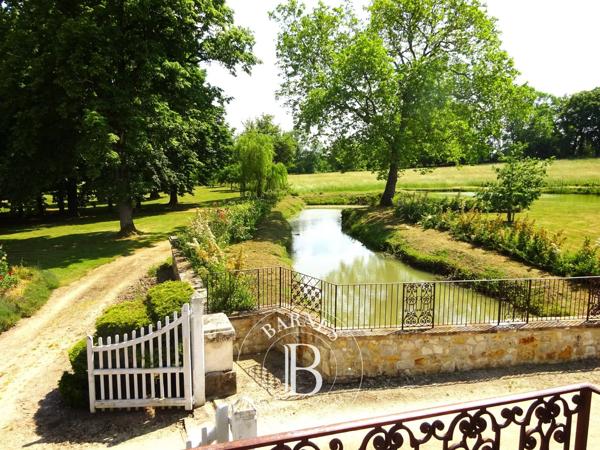 Avallon, Château 25 Chambres -  1 500 m² à vendre