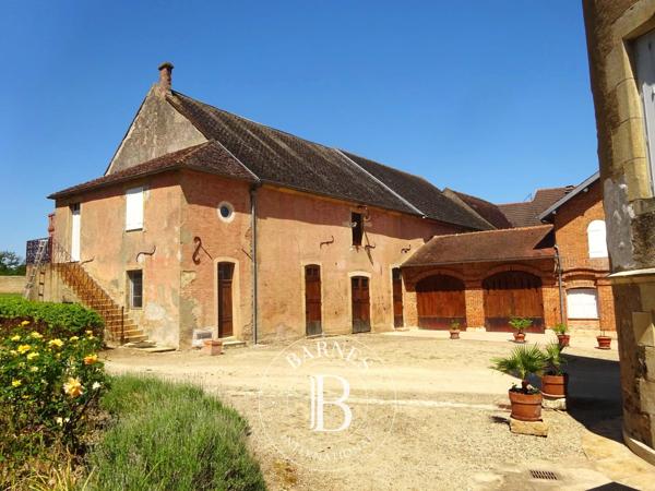 Avallon, Château 25 Chambres -  1 500 m² à vendre