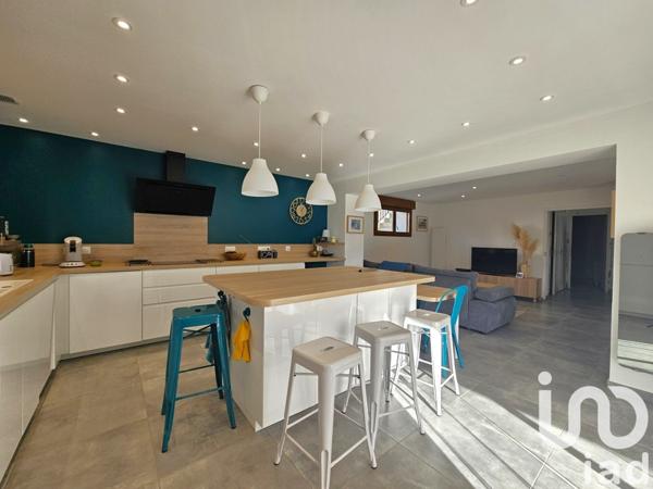 Appartement 4 pièces de 107 m² à Bassens (73000)