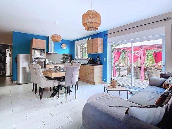 Immeuble de 2 appartements T4 avec jardin