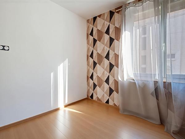 Immeuble de 2 appartements T4 avec jardin