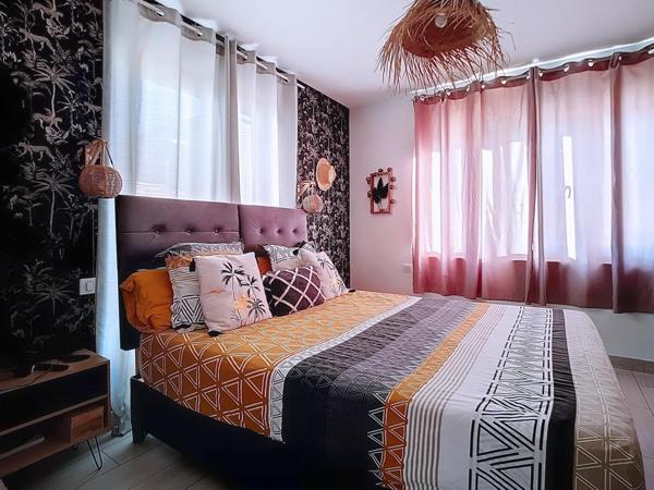 Immeuble de 2 appartements T4 avec jardin