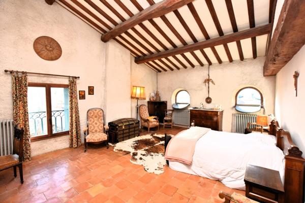 Maison de Maître début XIXème,10 pièces, jardin, garage