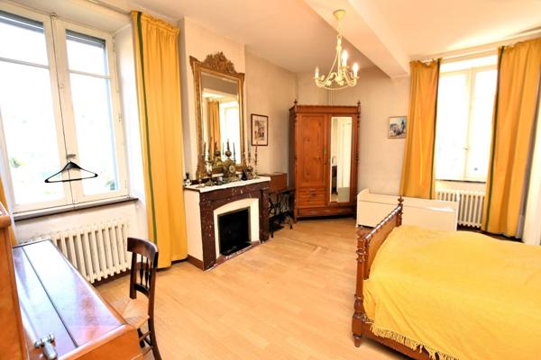 Maison de Maître début XIXème,10 pièces, jardin, garage