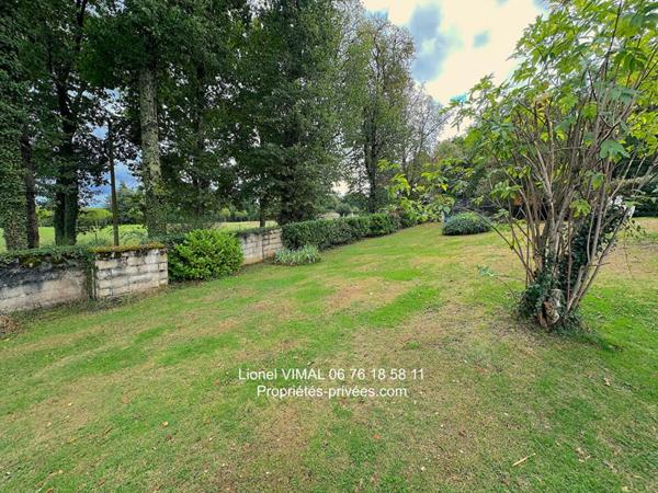 Maison 8 pièces 258 m2 avec piscine sur terrain clos 2832 m2