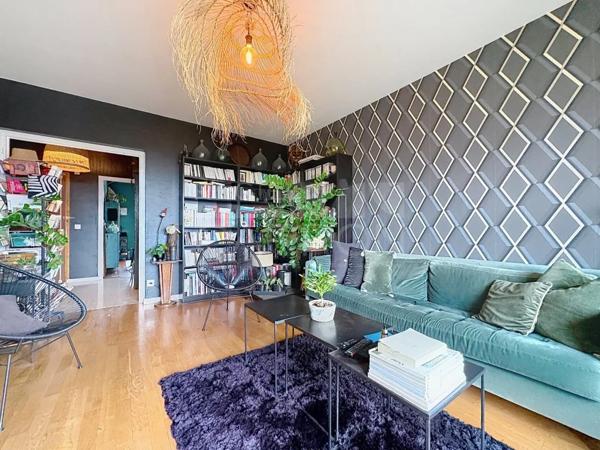 APPARTEMENT T3 A VENDRE - LYON 8EME ARRONDISSEMENT - 68 m 2 - 233 000 €