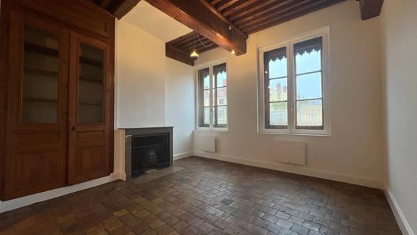 APPARTEMENT T2 A LOUER - LYON 5EME ARRONDISSEMENT Saint-Jean 58.78 m 2 1 023 € charges comprises par mois