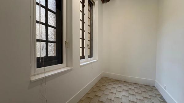 APPARTEMENT T2 A LOUER - LYON 5EME ARRONDISSEMENT Saint-Jean 58.78 m 2 1 023 € charges comprises par mois