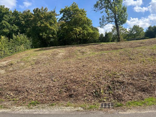 Terrain constructible à Clérey