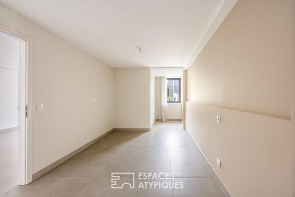Loft contemporain en duplex et sa terrasse dans une ancienne friche industrielle
