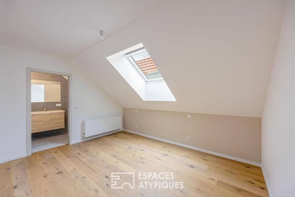 Loft contemporain en duplex et sa terrasse dans une ancienne friche industrielle