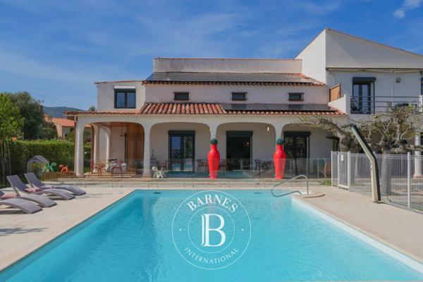Ajaccio, Villa 8 Chambres -  332 m² à vendre