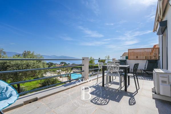 Ajaccio, Villa 8 Chambres -  332 m² à vendre