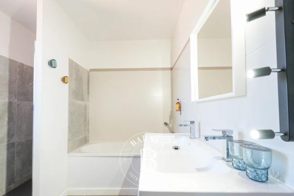 Ajaccio, Villa 8 Chambres -  332 m² à vendre