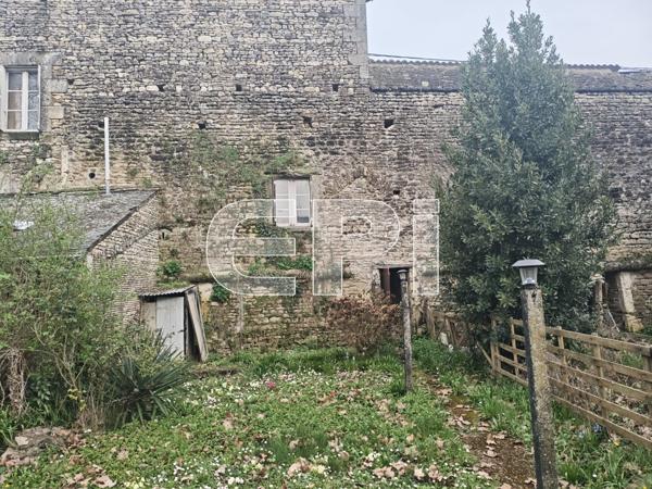 Richelieu Maison ancienne Ajouter à ma sélection Référence : 8105