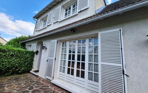 Maison à vendre    5 pièces •  La Norville