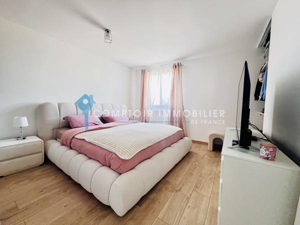 Maison
                                                                                                                                                                                                                                                                                                                        4 pièce(s)                                                                                                                                                                                                          3 chambre(s)                                                                                                                                                                                                          88  m²