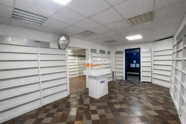LOCAL COMMERCIAL - 146 M² - SAINT-AVOLD