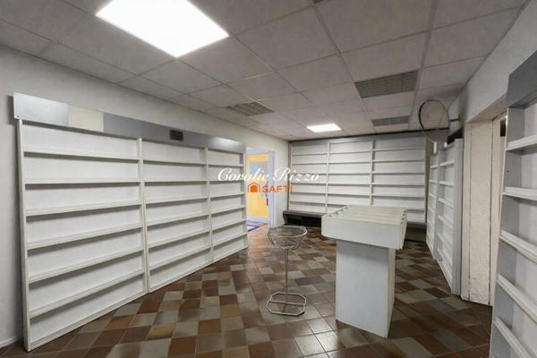 LOCAL COMMERCIAL - 146 M² - SAINT-AVOLD