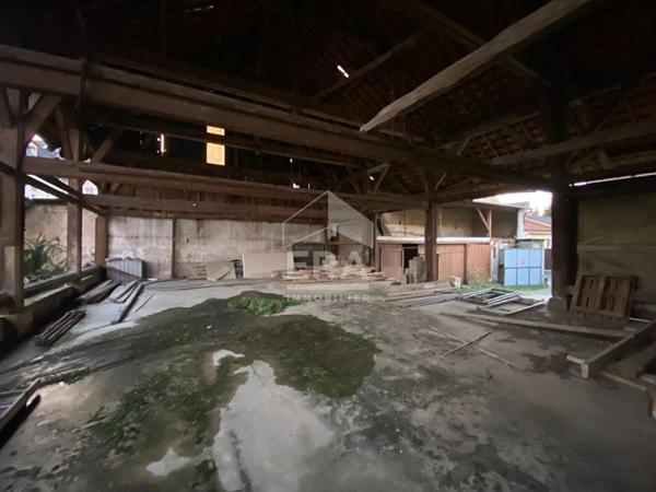 Bâtisse de 187 m² + Remise de 67 m² à Brie-Comte-Robert ? Hyper centre