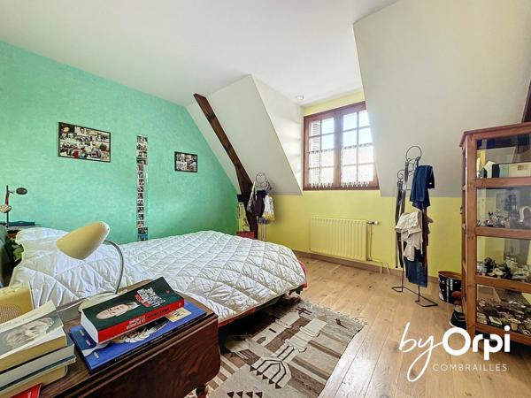 Maison à vendre    10 pièces • 319,72 m2 Montaigut