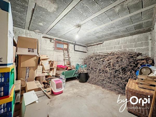 Maison à vendre    10 pièces • 319,72 m2 Montaigut