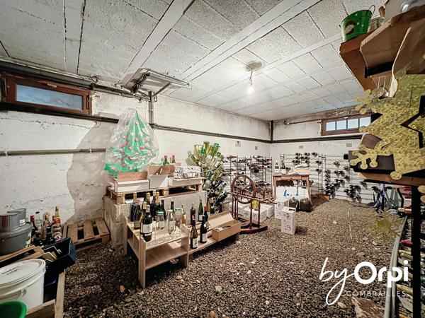 Maison à vendre    10 pièces • 319,72 m2 Montaigut