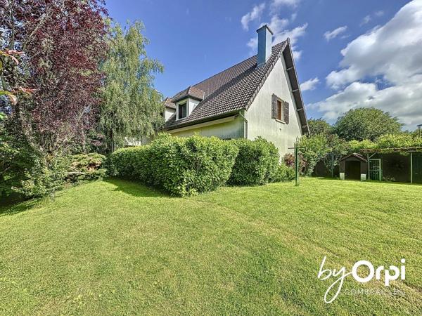 Maison à vendre    10 pièces • 319,72 m2 Montaigut