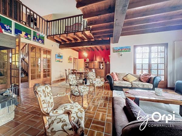 Maison à vendre    10 pièces • 319,72 m2 Montaigut