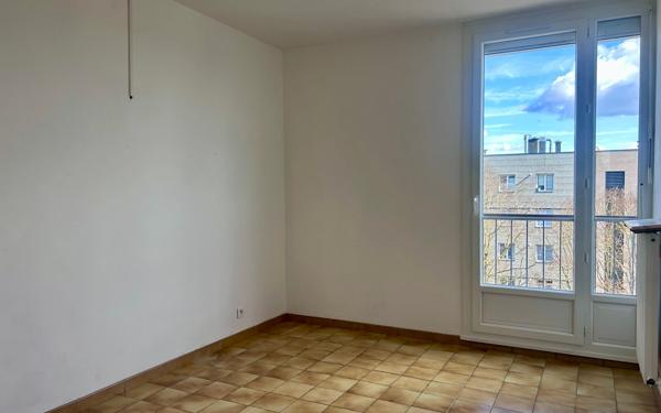 Appartement à louer    3 pièces • 63,96 m2 Beauvais
