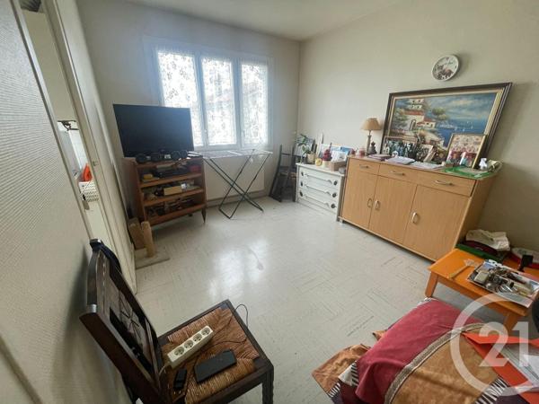 Immeuble à vendre  264,12 m2 PARTHENAY - 79