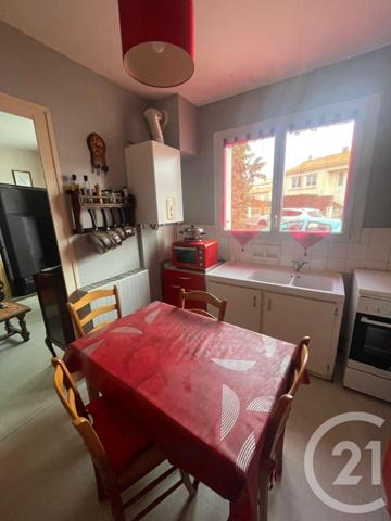 Immeuble à vendre  264,12 m2 PARTHENAY - 79