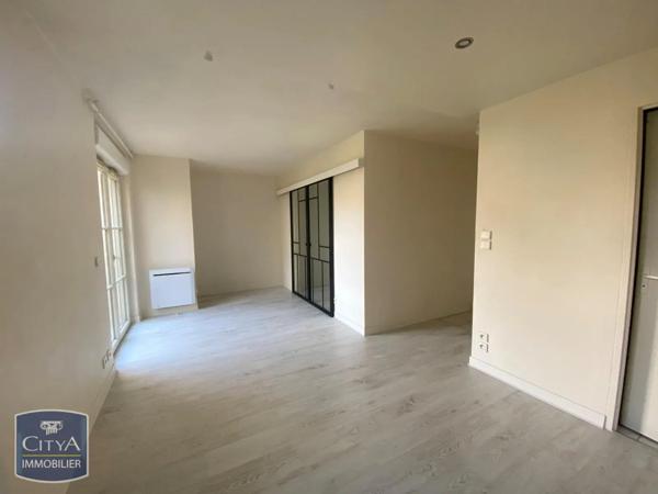 Appartement à louer 1 pièce 34.02m² Villeneuve-sur-Lot (47300)
