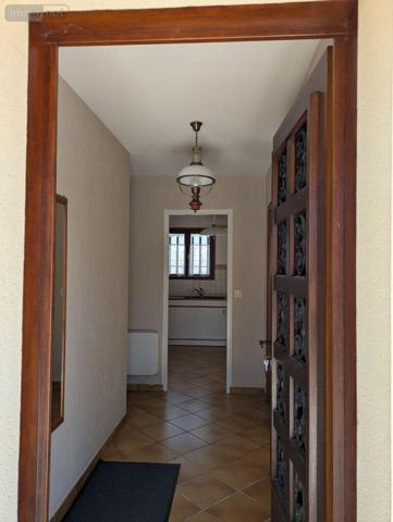 Maison individuelle à vendre à Saint-Sulpice-de-Royan en Charente-Maritime (17200), ref : Ref 02060   
bourg