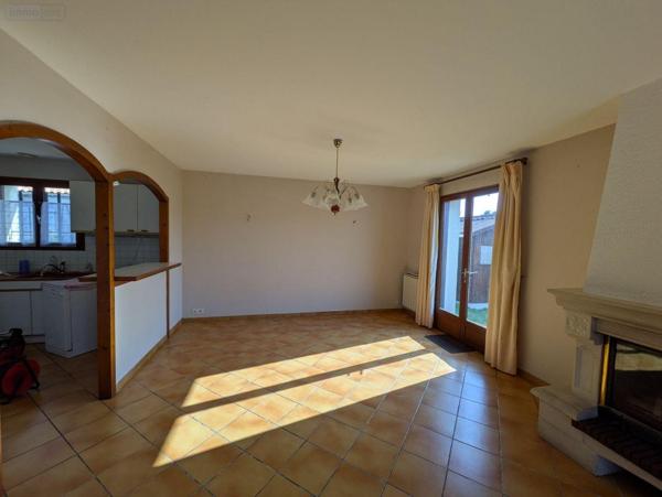 Maison individuelle à vendre à Saint-Sulpice-de-Royan en Charente-Maritime (17200), ref : Ref 02060   
bourg