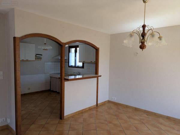 Maison individuelle à vendre à Saint-Sulpice-de-Royan en Charente-Maritime (17200), ref : Ref 02060   
bourg