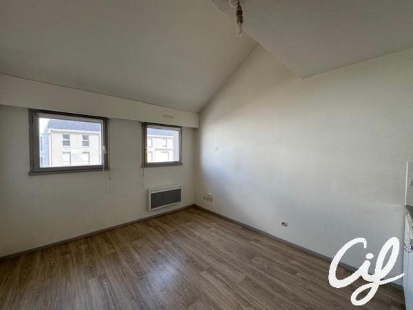 Appartement T1 NANTES Champ de Mars - 18.88 m2  462 Euros