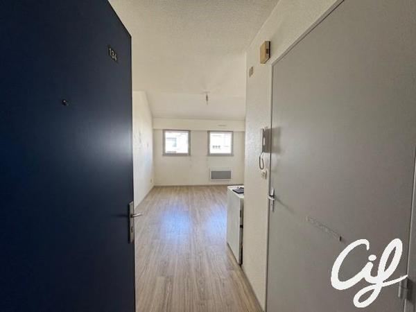 Appartement T1 NANTES Champ de Mars - 18.88 m2  462 Euros