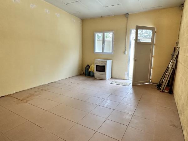 RARE SUR LE SECTEUR – Maison Ancienne Rénovée avec Studio Indépendant et Terrain constructible