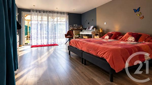 Appartement F3 à vendre  3 pièces - 85 m 2   CHALONS EN CHAMPAGNE  - 51