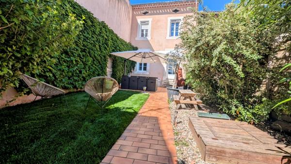 Maison de village 160 m² habitable T 5 avec jardin et garage