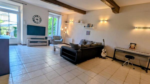 Maison de village 160 m² habitable T 5 avec jardin et garage